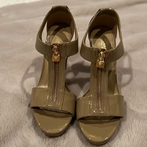 Tan Michael Kors open toe platform shoes, size 7.5, 4” heel